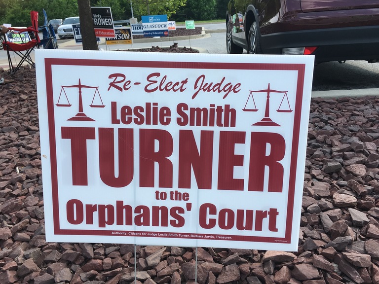 Leslie Smith Turner small campaign sign, 2018 elections